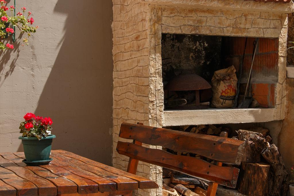 Apartments Villa Stari Koko Omiš Dış mekan fotoğraf